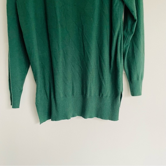 NWT Dark Green Turtleneck - Picture 14 of 15